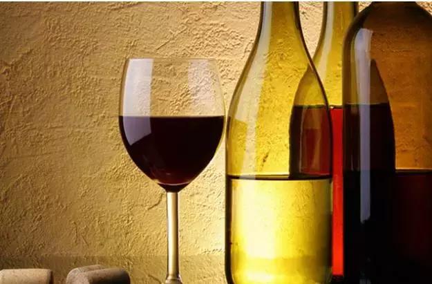 美酒需要时间酝酿,把光阴酝酿成美酒