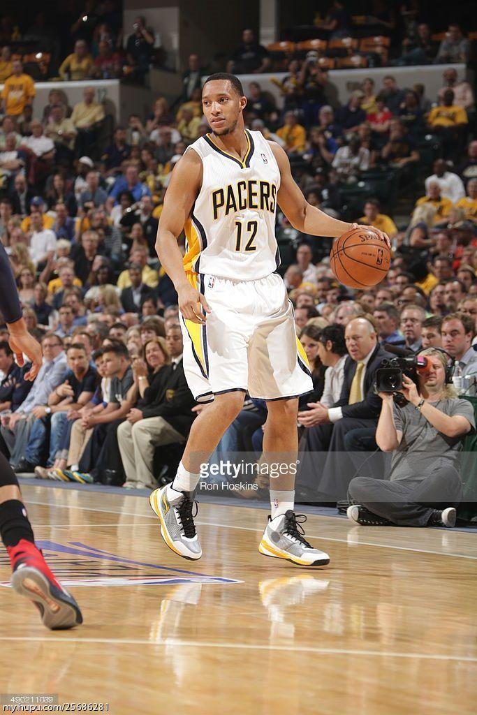 埃文特纳穿过的鞋,埃文特纳上脚球鞋