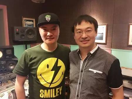 汤非记住乡愁片尾曲,汤非军旅歌曲