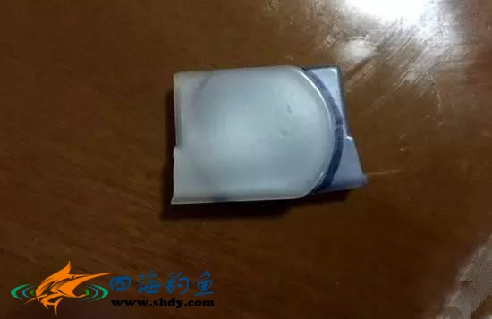 自制翻板钩饵料饼做法,翻板钩正确用法图解