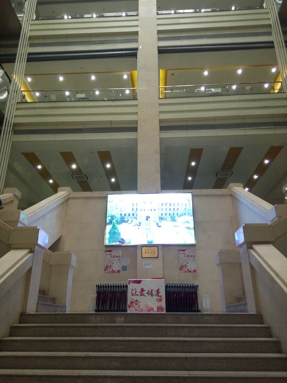 太原理工大学学姐迎新,新生怎么去太原理工大学