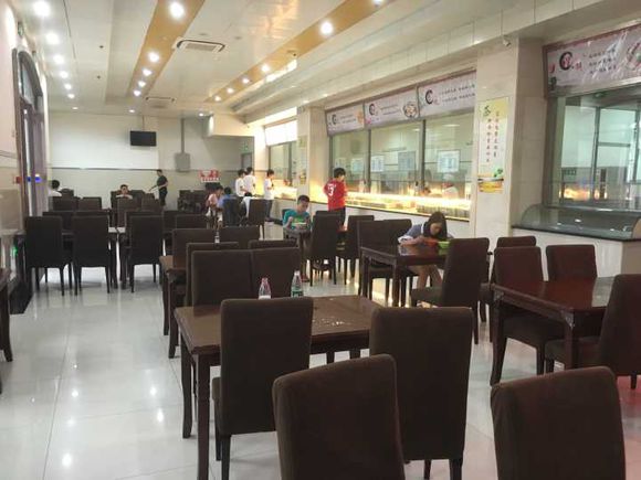 太原理工大学学姐迎新,新生怎么去太原理工大学