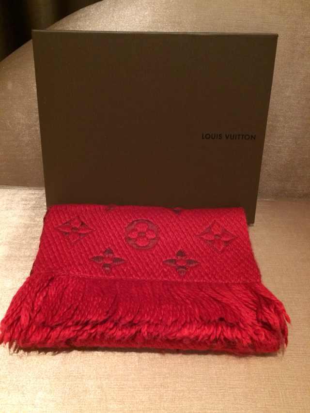 lvlogomania围巾红色,lvlogomania围巾