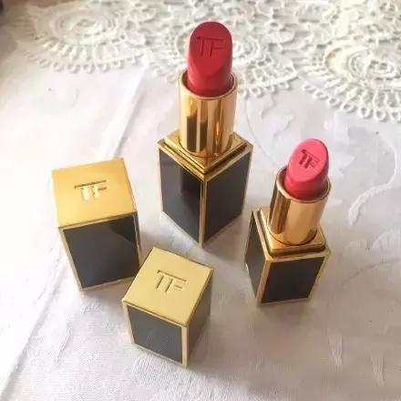 口碑最好的10款唇膏推荐,9.9四支润唇膏爆款视频