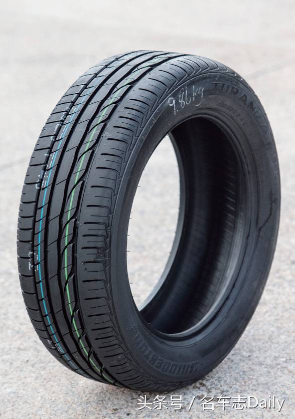 如何挑选一款适合自己的轮胎,夏季轮胎和四季轮胎