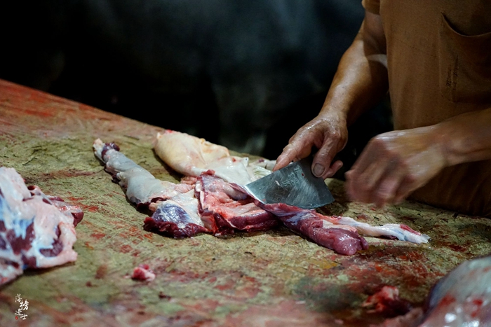 惊艳，原来牛皮不仅能吹，还能吃，而且味道非常好。