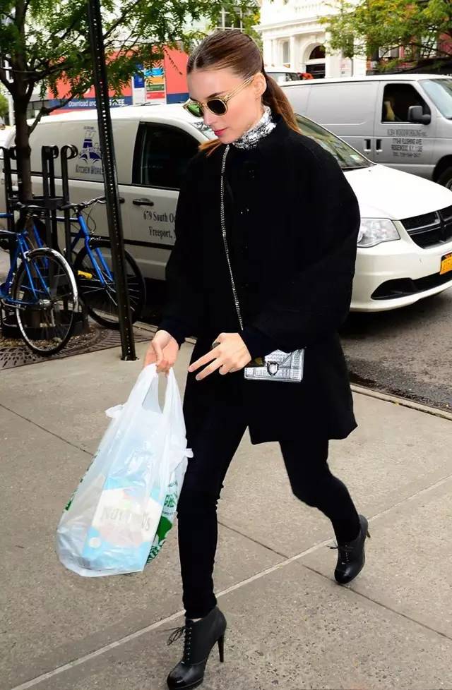 实用帖|终于找到了能让我的腿变得又细又长的短靴啦