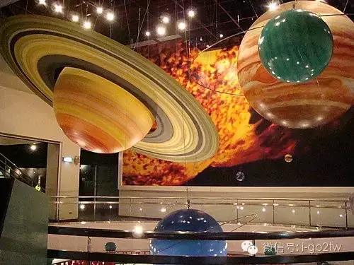 雨天旅游又是另外一种乐趣,旅游遇到下雨天也要潇洒