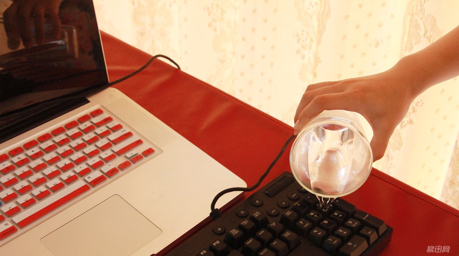 键盘进水坏了之后自然好了,键盘进水修复小技巧