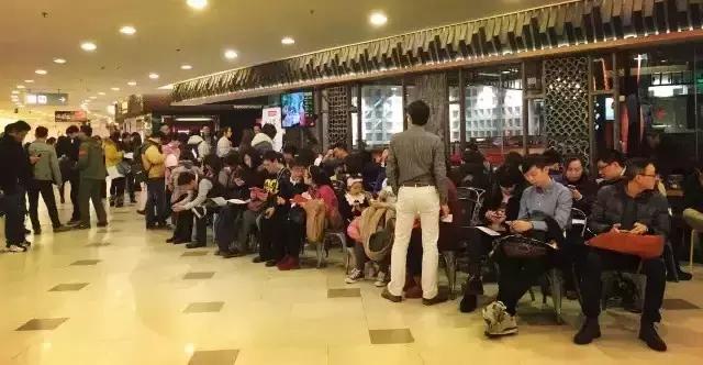 一帮吃货,一群吃货在一起会发生什么