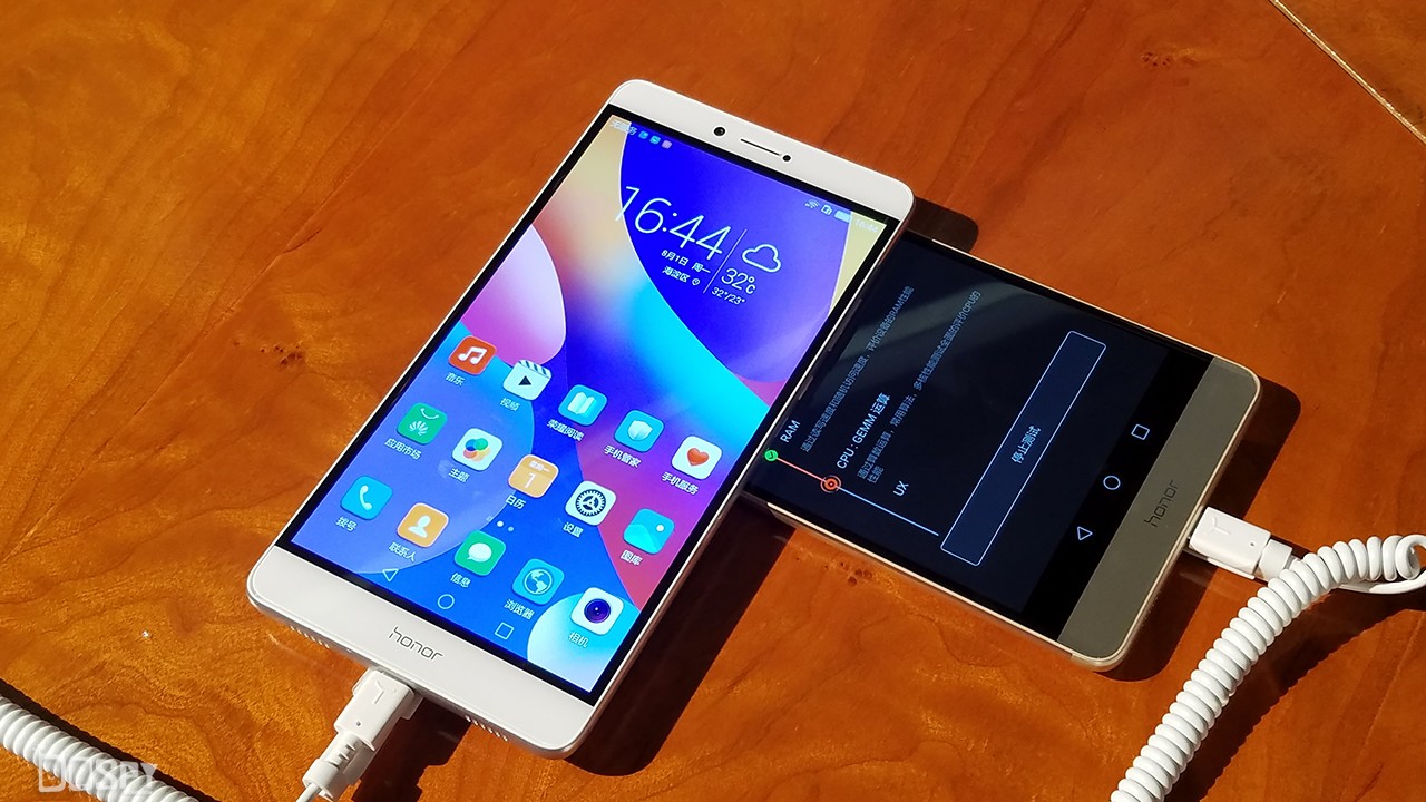 荣耀note8是多少大屏幕,荣耀note8屏幕素质