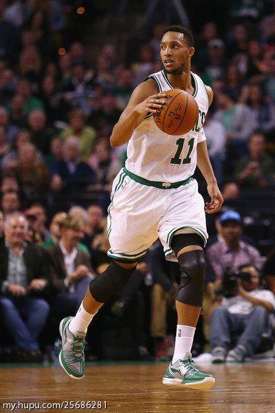 埃文特纳穿过的鞋,埃文特纳上脚球鞋