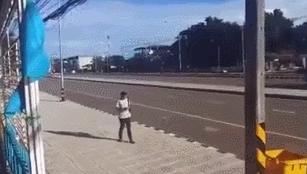 被老婆捉现行怎么办,女性被出轨如何反杀