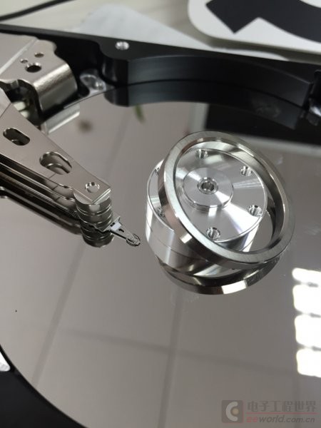 拆解希捷500g移动硬盘,希捷1tb固态硬盘拆解