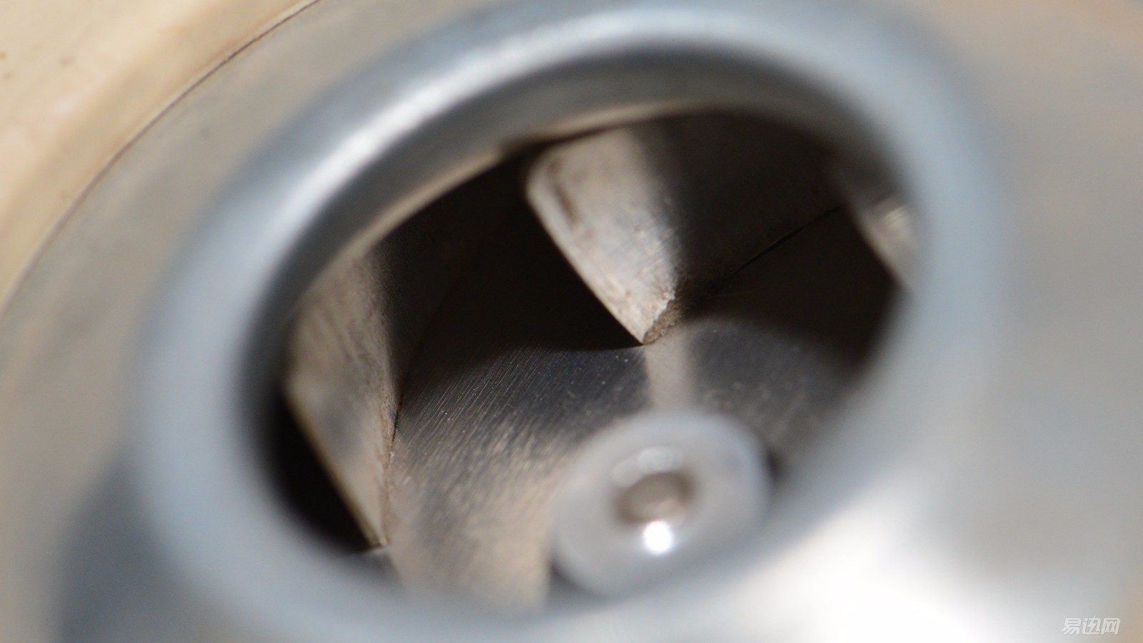 海尔吸尘器zc405s评测,海尔hzw1207z吸尘器拆解