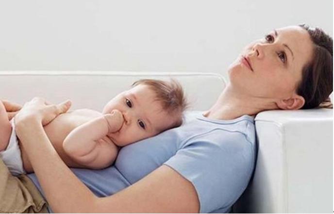 产后最无奈的事情,面对产后抑郁怎么办