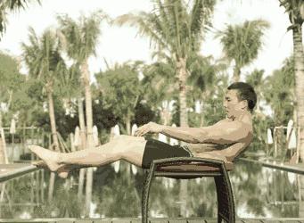 漂亮的马甲线和汗水是分不开的,最完美的人鱼马甲线