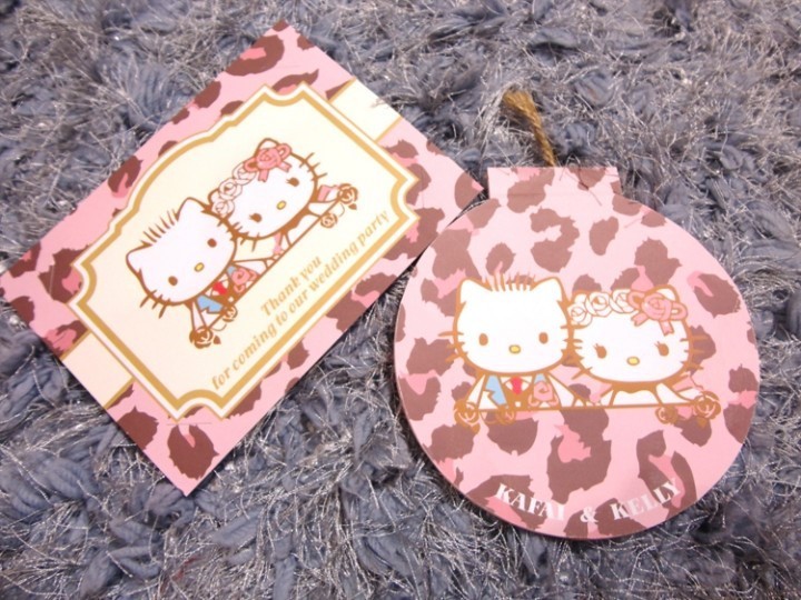 这张婚礼请柬有“毒”，还不速来围观！