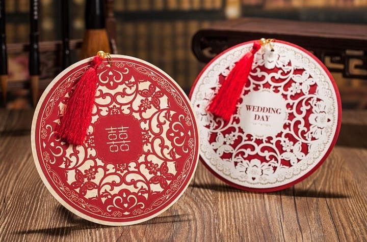 这张婚礼请柬有“毒”，还不速来围观！