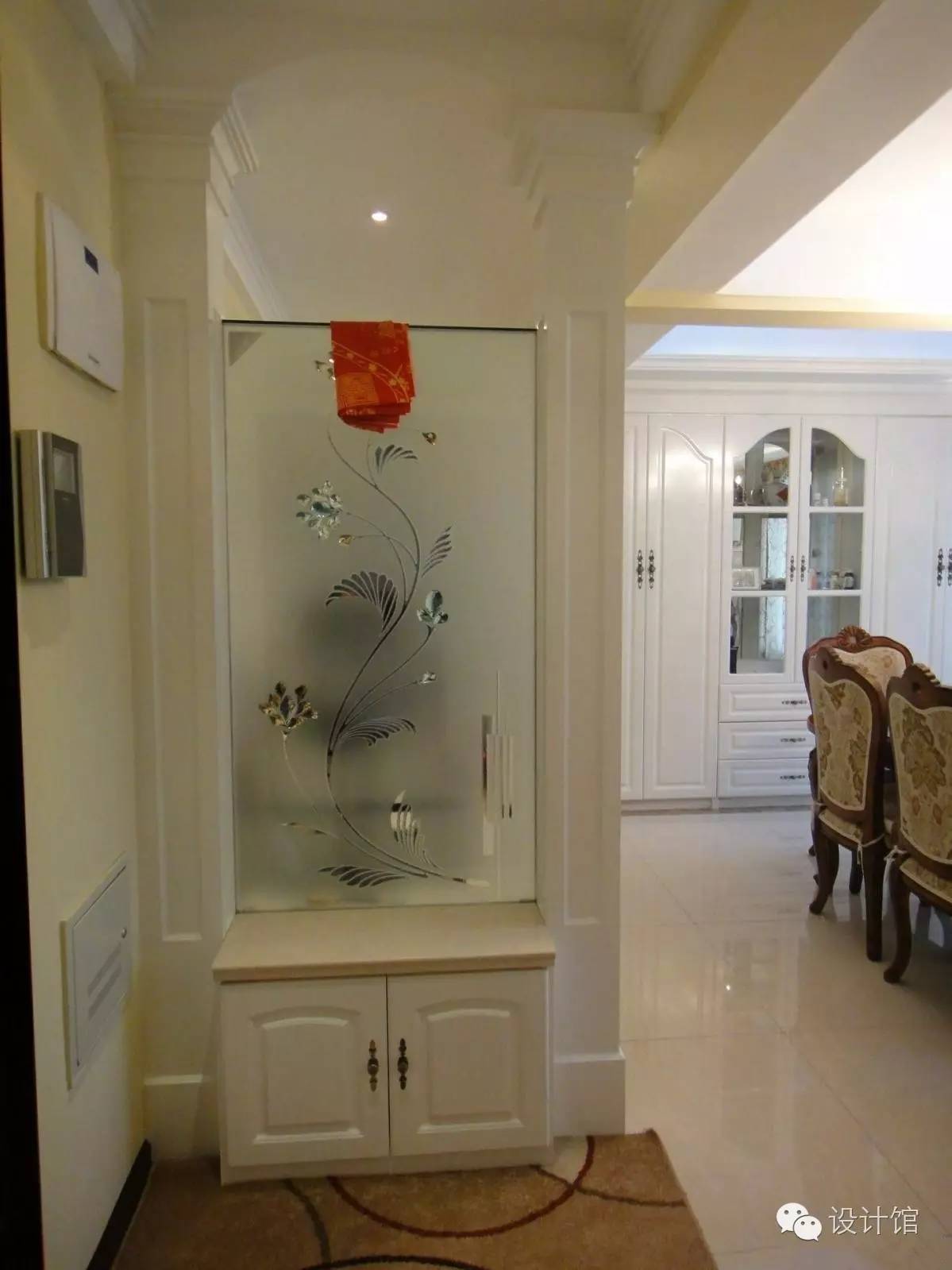 进门就是长廊怎么做隔断,大门隔断轻奢