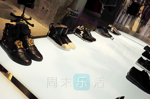 逛街试衣服快乐文案,逛街收获快乐文案