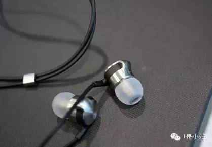 入耳式耳机排行榜,入耳式耳机排行榜推荐