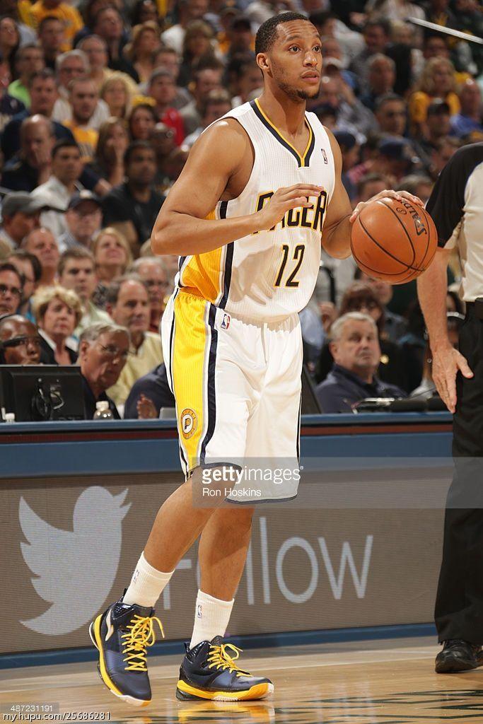 埃文特纳穿过的鞋,埃文特纳上脚球鞋