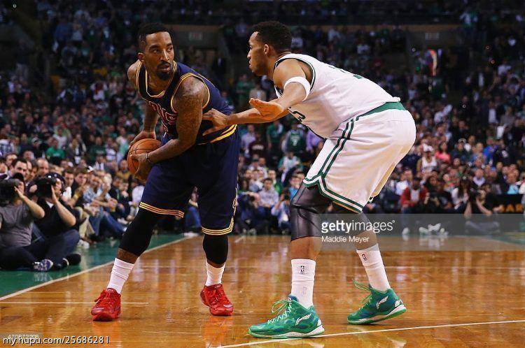 埃文特纳穿过的鞋,埃文特纳上脚球鞋