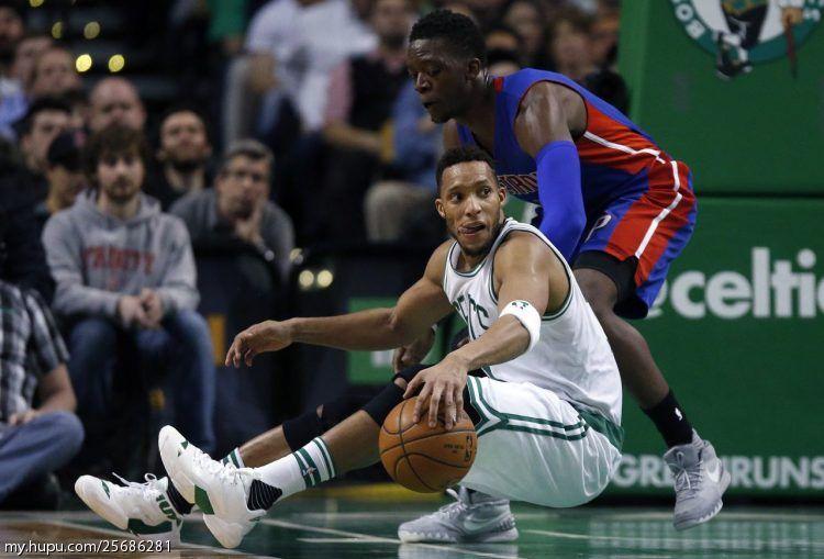 埃文特纳穿过的鞋,埃文特纳上脚球鞋