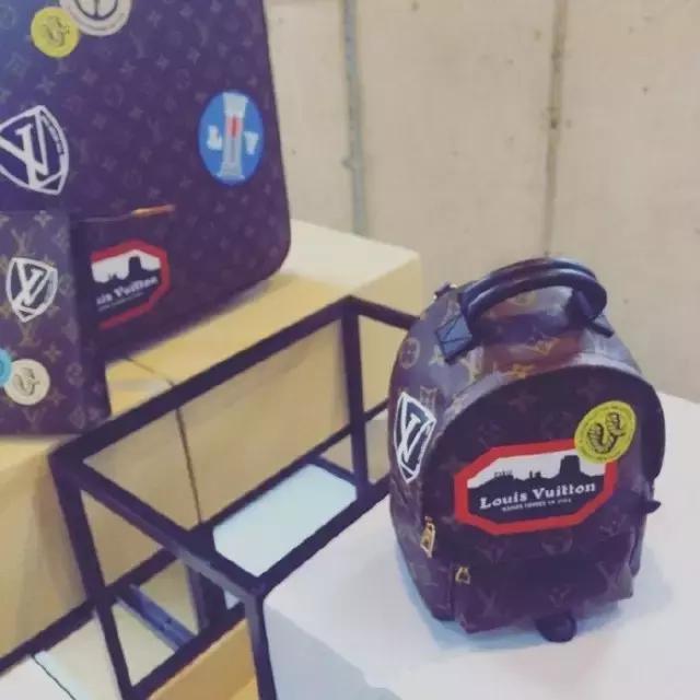 lv最新款脑洞也太大了吧,lv新款比之前多了两条线