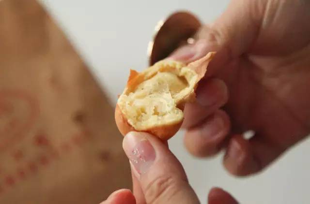 在香港吃到了正宗的港式鸡蛋仔,上海最好吃的鸡蛋仔