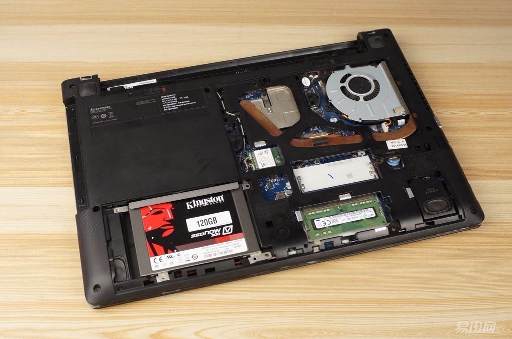 金士顿uv400固态真假,金士顿uv400怎么插固态硬盘