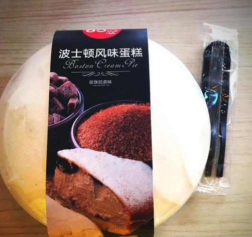 刷爆朋友圈的网红小吃，你吃过了吗！酷暑排队就为吃到它们！