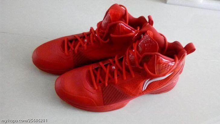 埃文特纳穿过的鞋,埃文特纳上脚球鞋