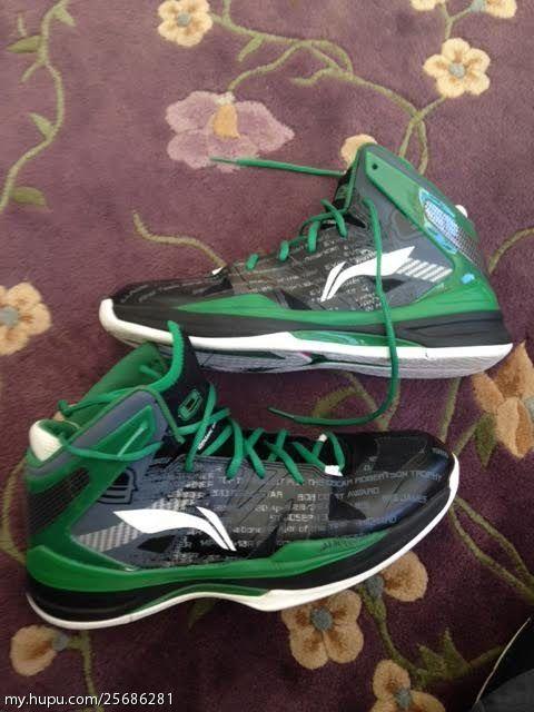 埃文特纳穿过的鞋,埃文特纳上脚球鞋