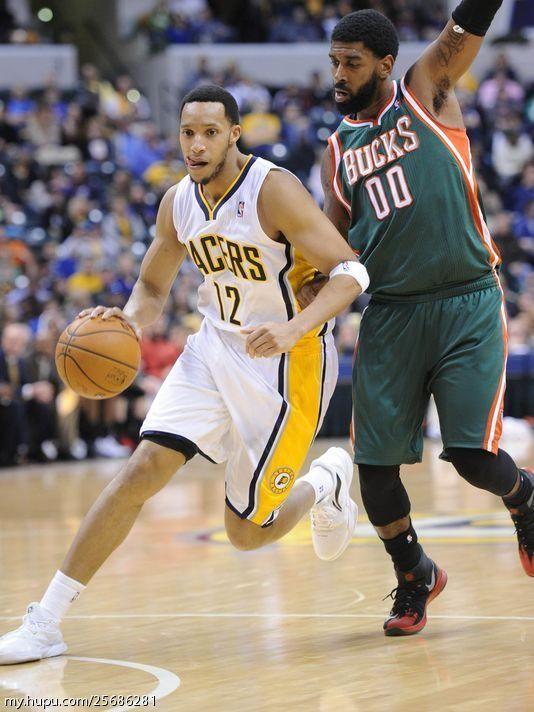 埃文特纳穿过的鞋,埃文特纳上脚球鞋