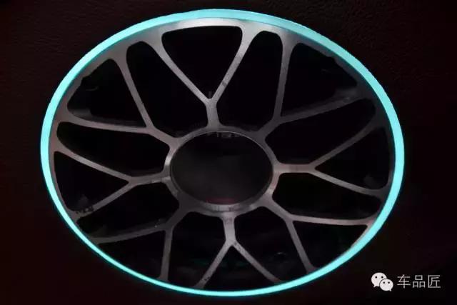 别克envision昂科威1.5t2015款,别克昂科威envision2.0t蓝色