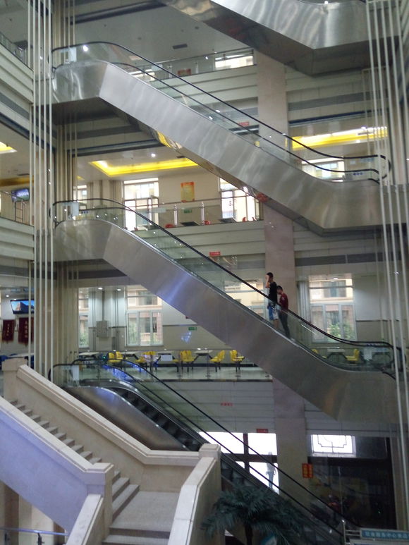 太原理工大学学姐迎新,新生怎么去太原理工大学