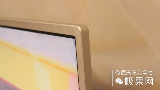 觉得电视没必要？看了这台4K曲屏电视你还会这么想吗？