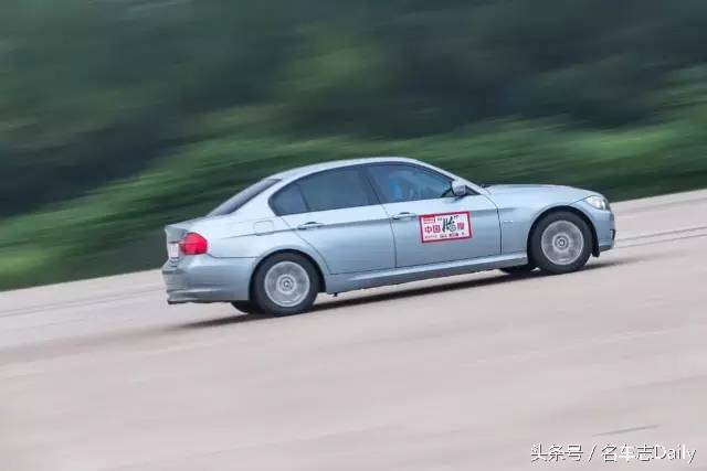 如何挑选一款适合自己的轮胎,夏季轮胎和四季轮胎