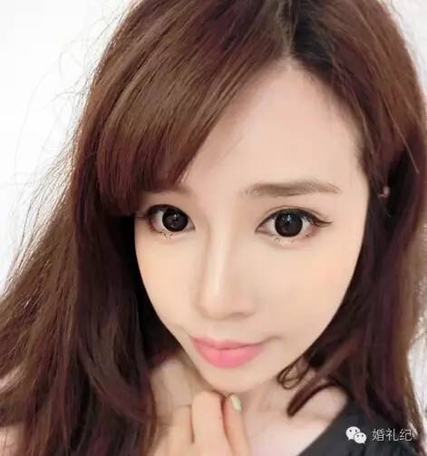 近视眼新娘戴眼镜的婚纱照,近视拍婚纱照戴近视眼镜图片