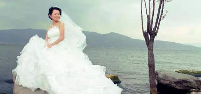 云南旅拍婚纱照推荐哪家最好,云南丽江拍婚纱照一套多少钱