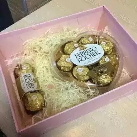 拜托,七夕别再送那些过气雷人的东西了,我选择原地爆炸!