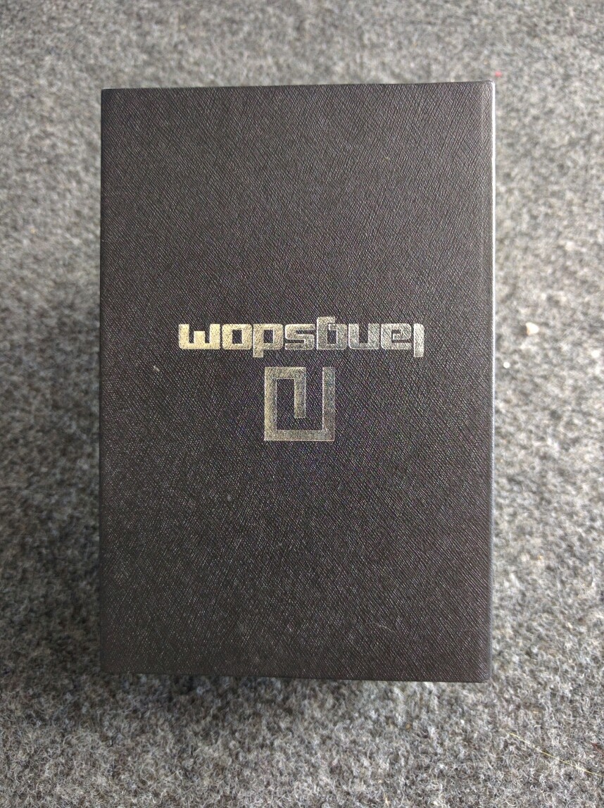 兰士顿4核有线耳机测评,兰士顿耳机和爱国者耳机对比