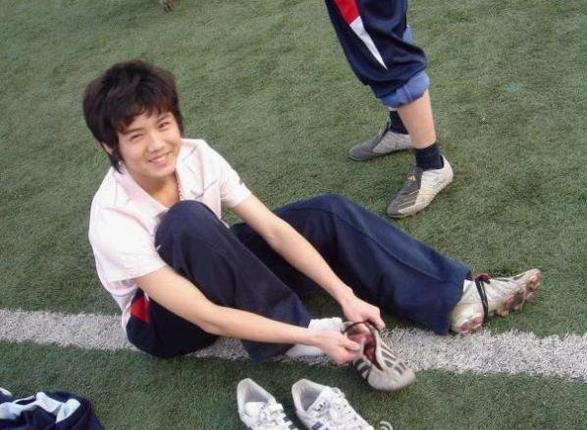 鹿晗重返18岁电影,鹿晗重返17岁唱歌