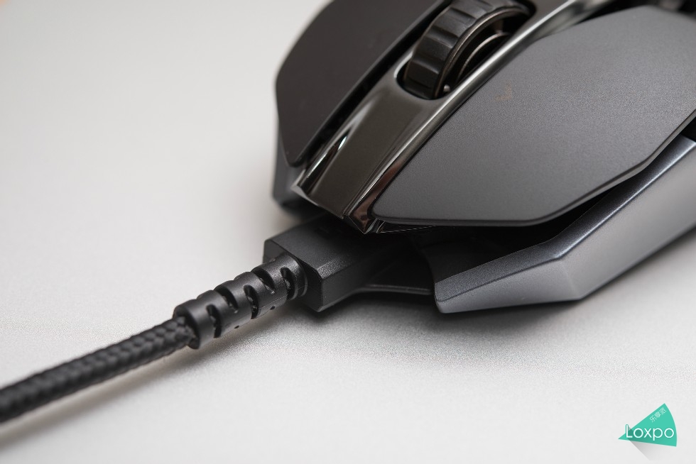 罗技鼠标g900是蓝牙无线鼠标吗 (罗技g900g无线鼠标)