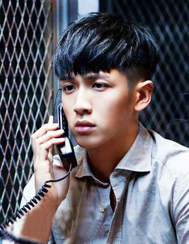 适合12岁男生帅气的短发型,适合22岁男生的成熟发型