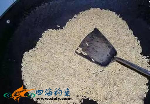 夏天浮钓草鱼必备窝料，专门对付滑鱼！