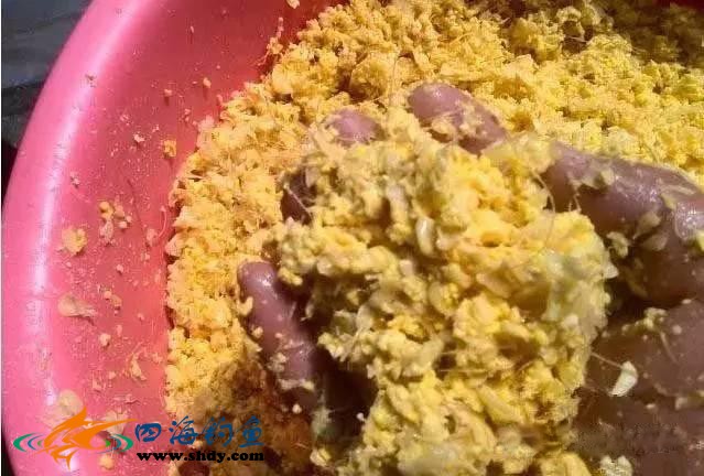 夏天浮钓草鱼必备窝料，专门对付滑鱼！