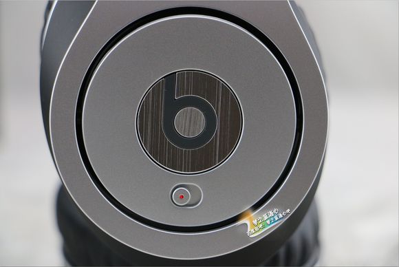 魔声录音师beats第一代说明书,魔声beats录音师一代需要充电么